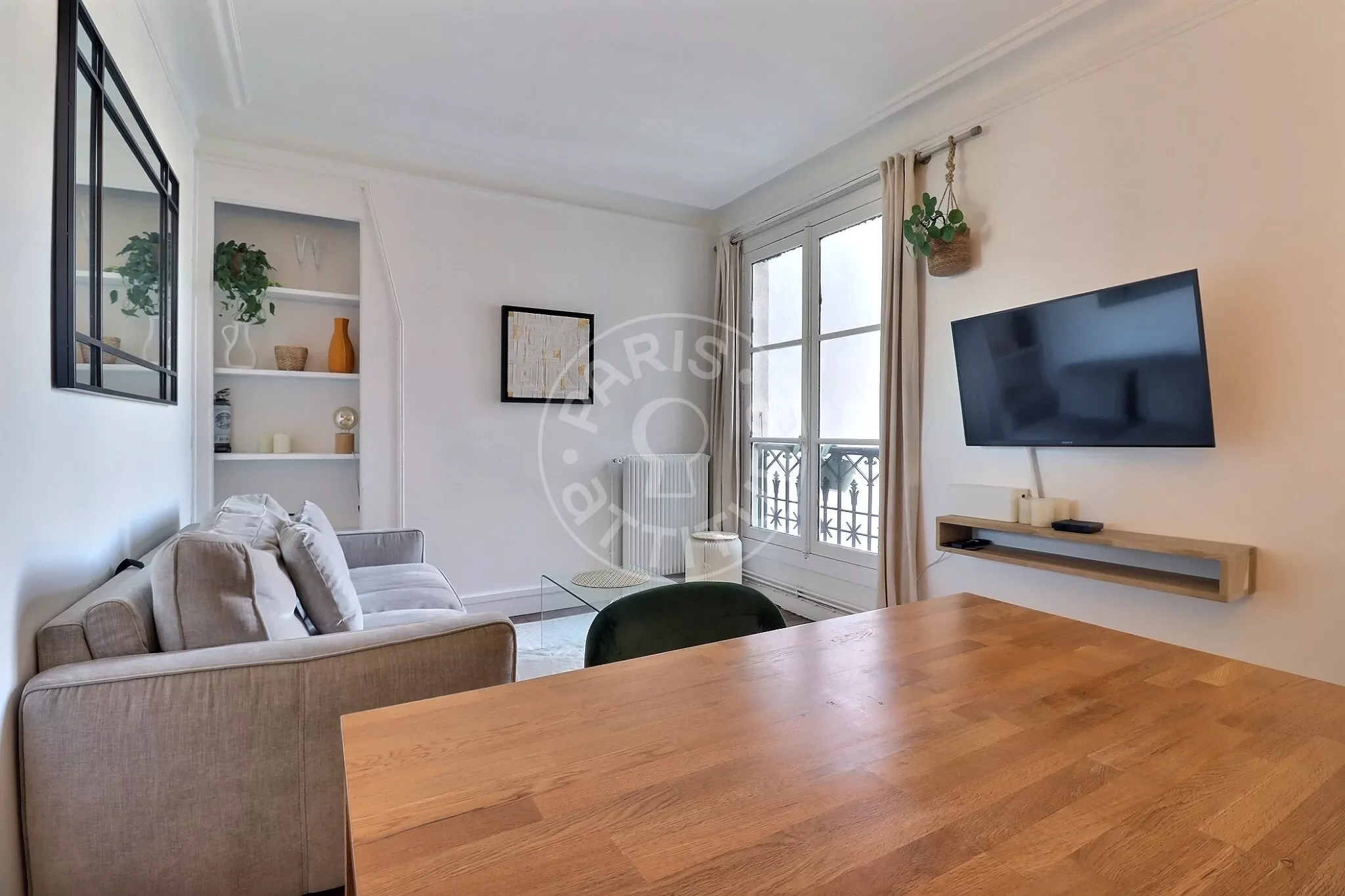 Appartement Rue la Condamine à Paris