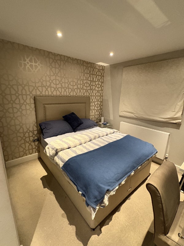 Flat Lillie Road in Greater London