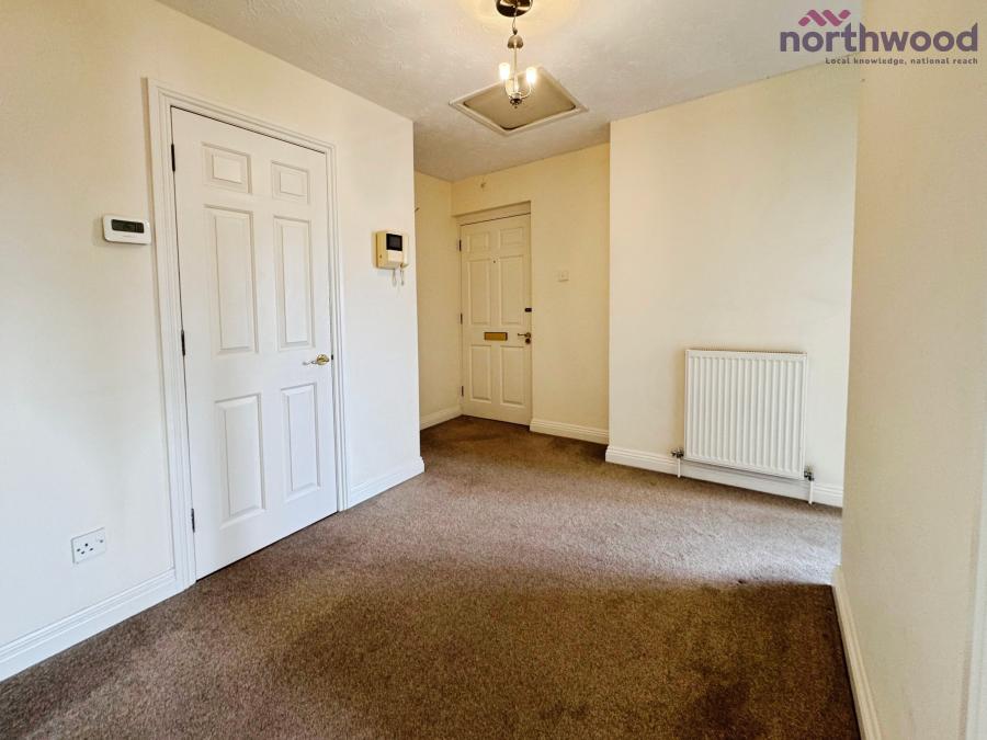 Flat Pacific Close in Southampton