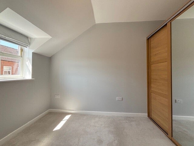 Flat Pine Street in Fairford Leys