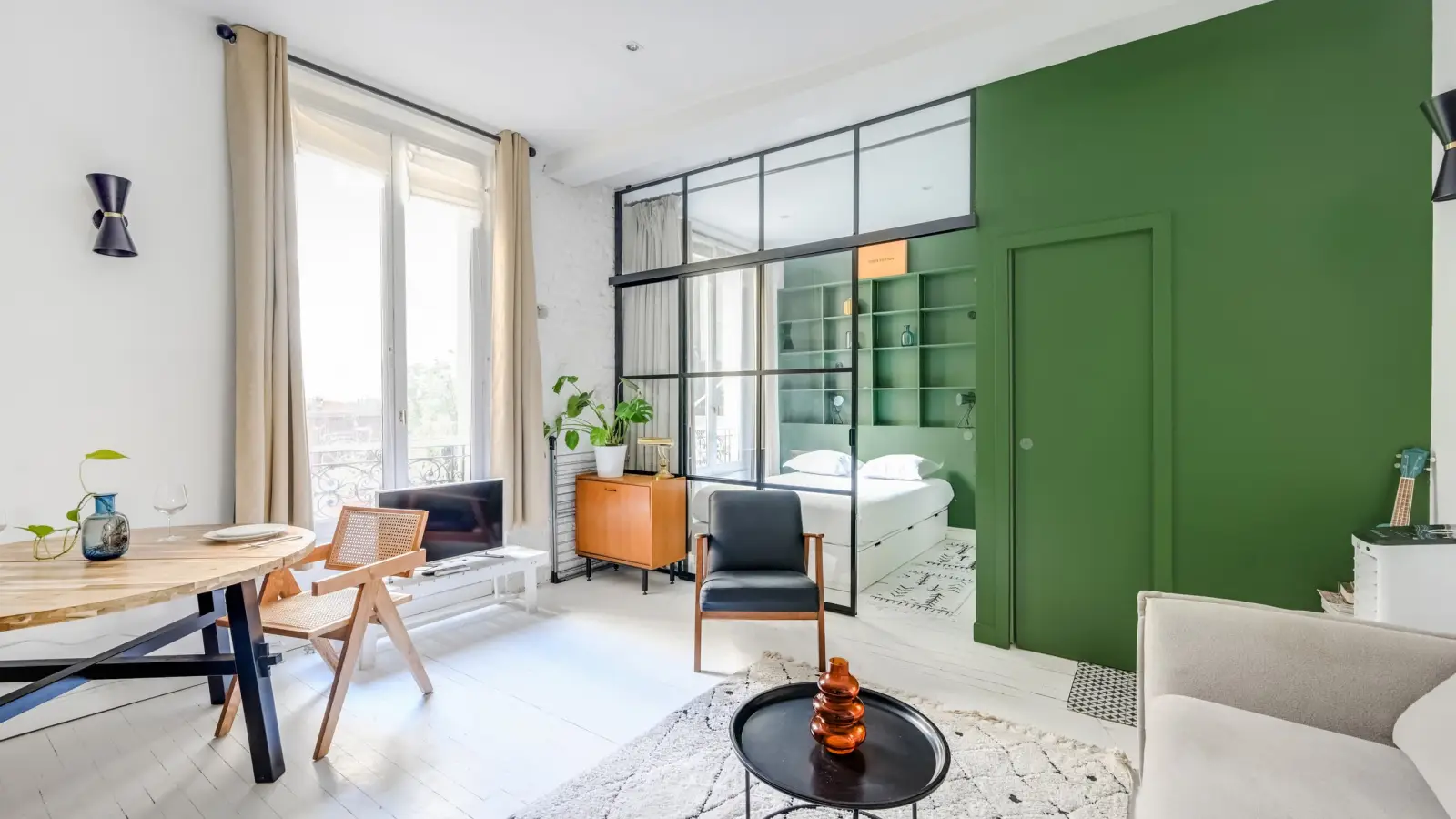 Flat Rue Doudeauville in Paris