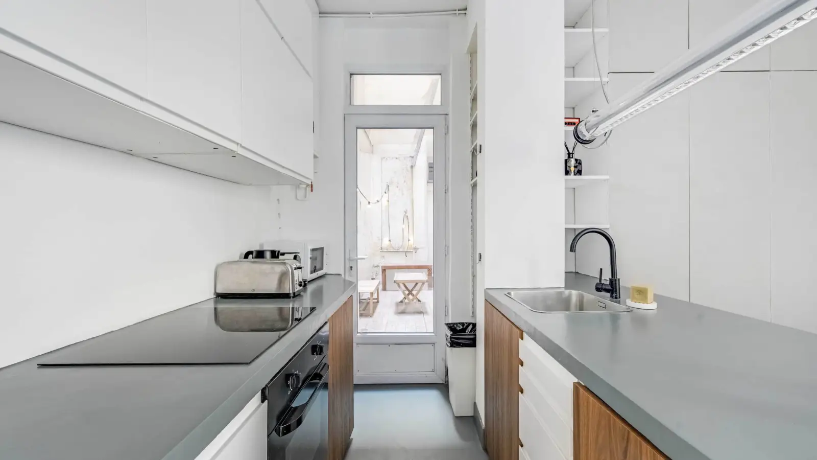 Flat Rue Doudeauville in Paris