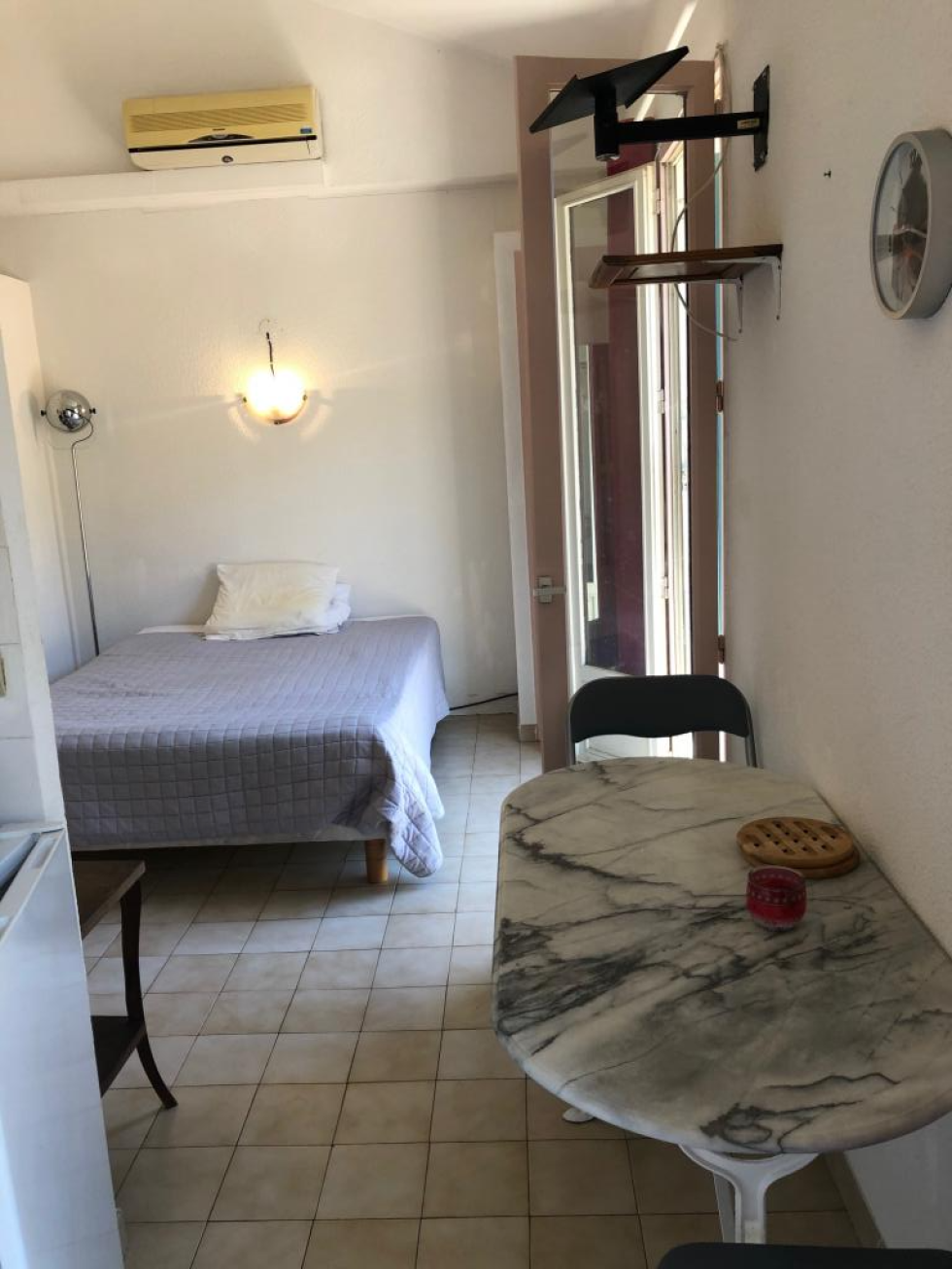 Flat Rue des Thermes in Palalda