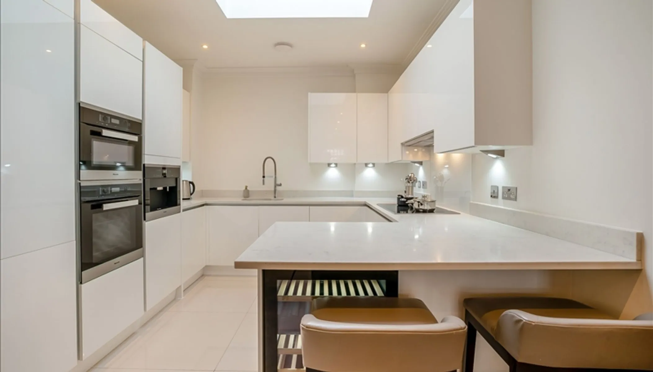 Flat Rainville Road in Greater London