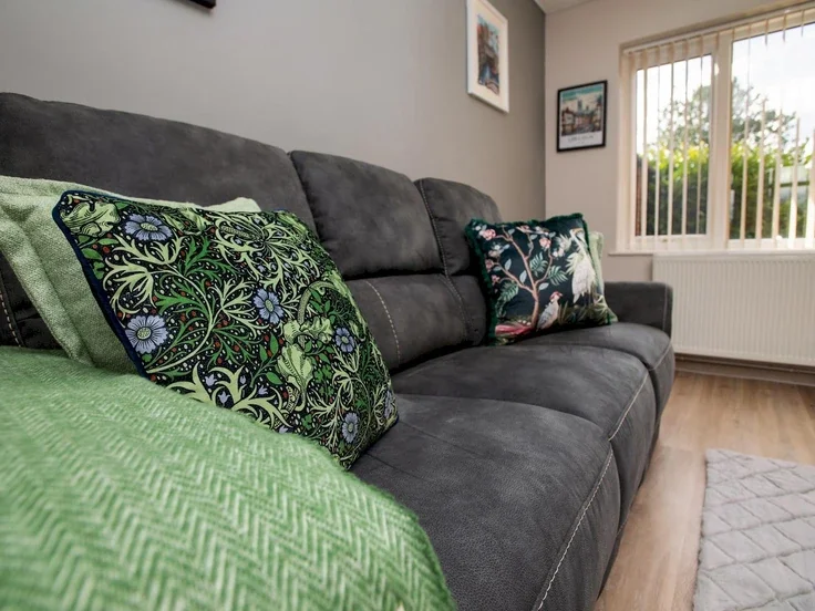House Minting Close in Lincoln