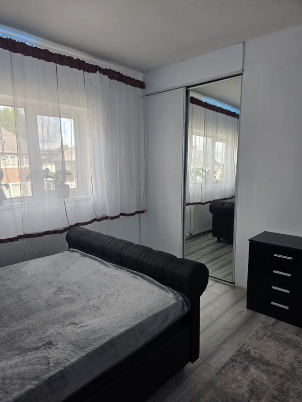 Room Aberbran Road in Cardiff