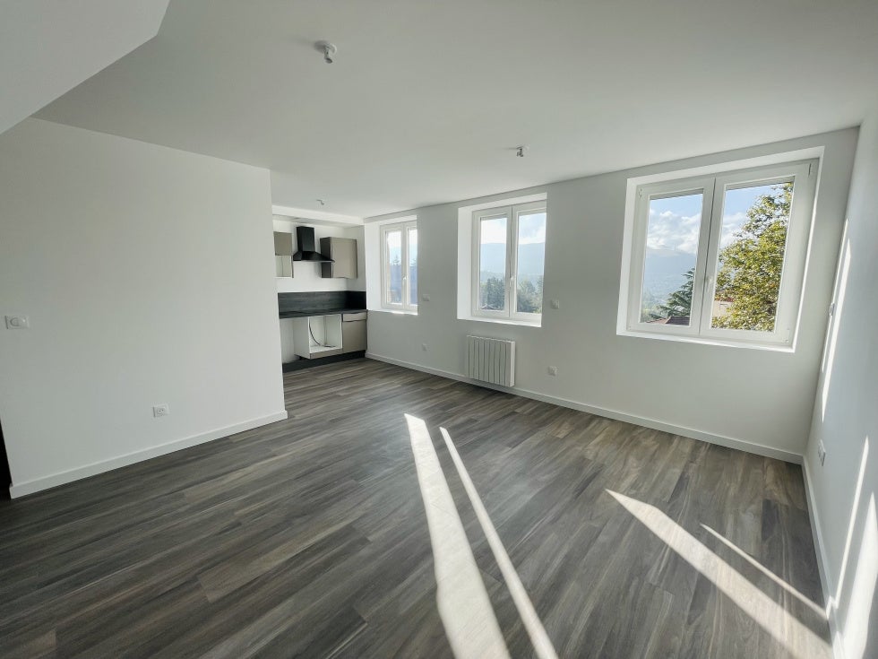Flat Les Galatées in Saint-Jean-Bonnefonds
