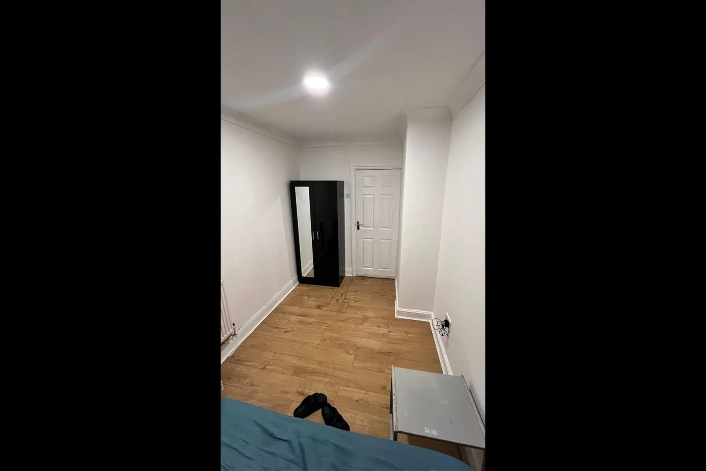 Room Oxlow Lane in Greater London