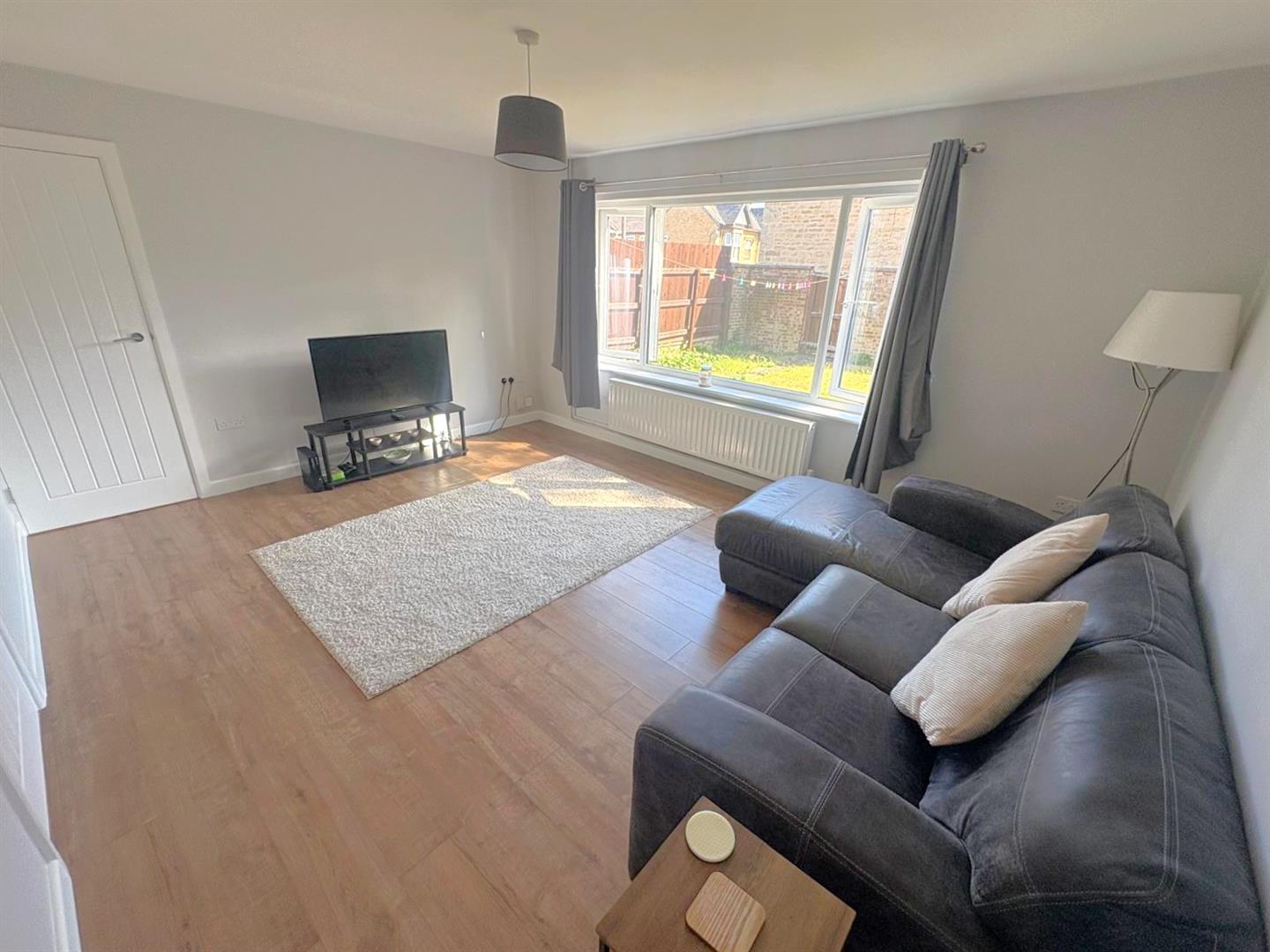House Dixon Walk in Corby