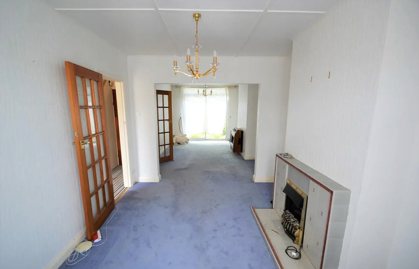 House Saxon Avenue in Greater London
