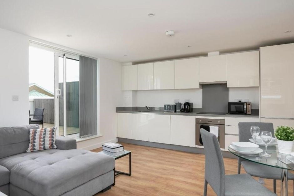 Flat Sydney Road in Greater London