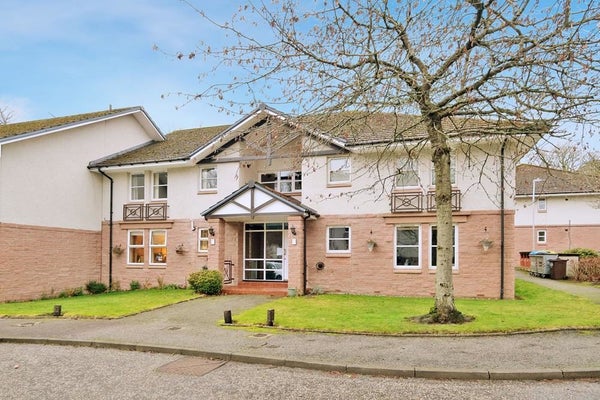 Flat Millside Drive in Aberdeen City