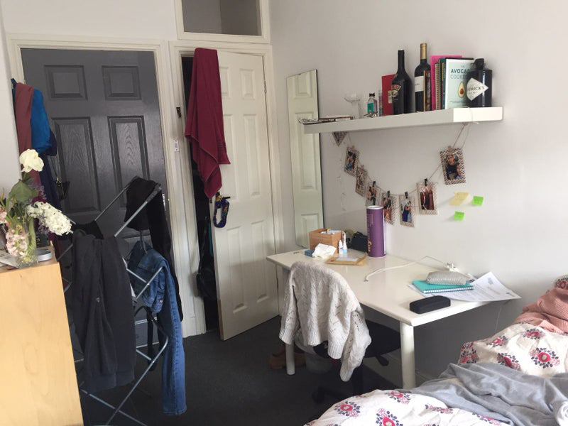 Room Sackville Road in Newcastle upon Tyne