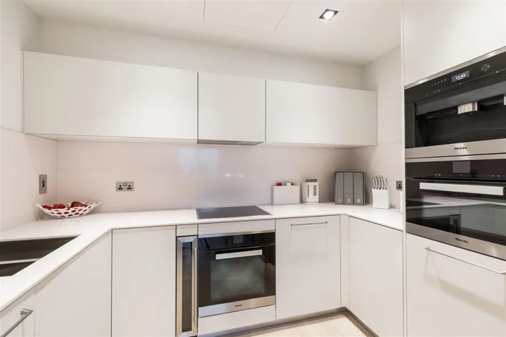 Flat Fair Street in Greater London