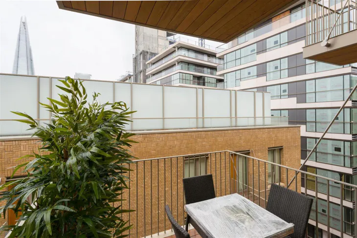 Flat Fair Street in Greater London