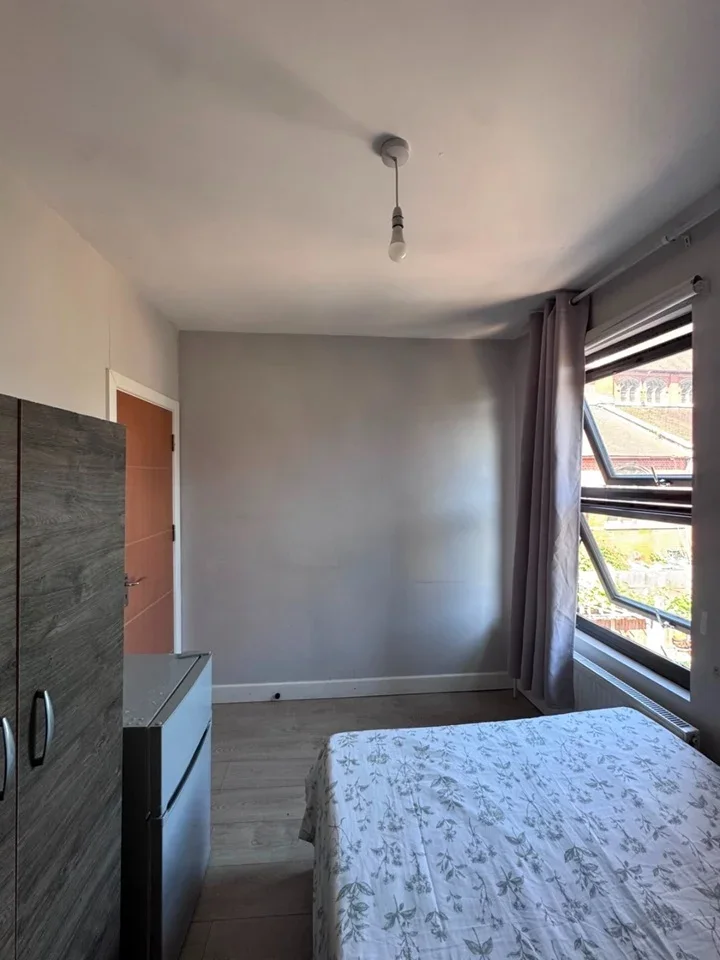 Room Philip Lane in Greater London