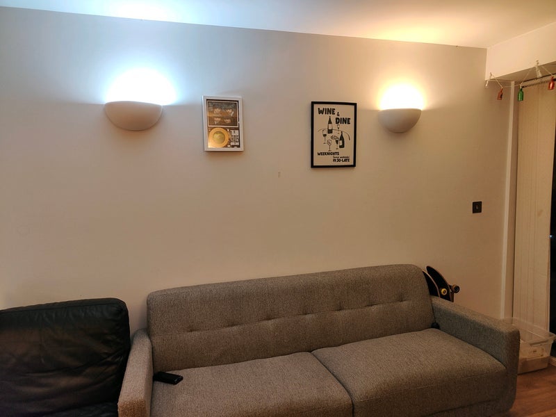 Room Riverside Way in Leeds