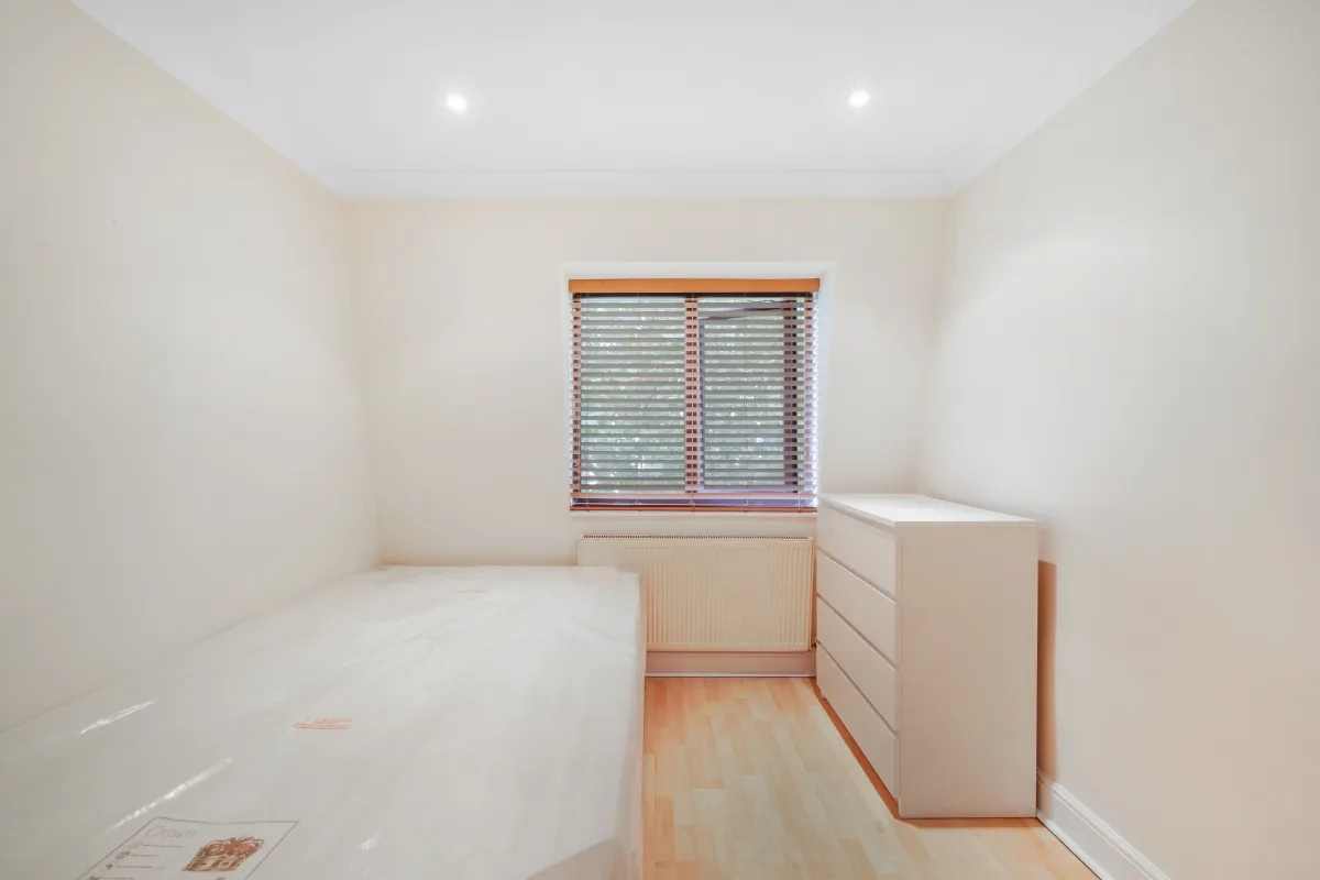 Flat Fonthill Road in Greater London