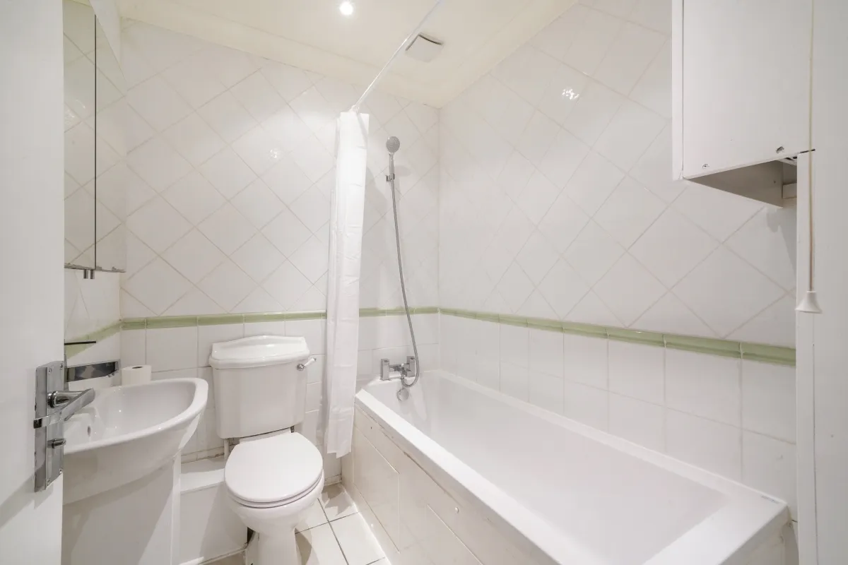Flat Fonthill Road in Greater London