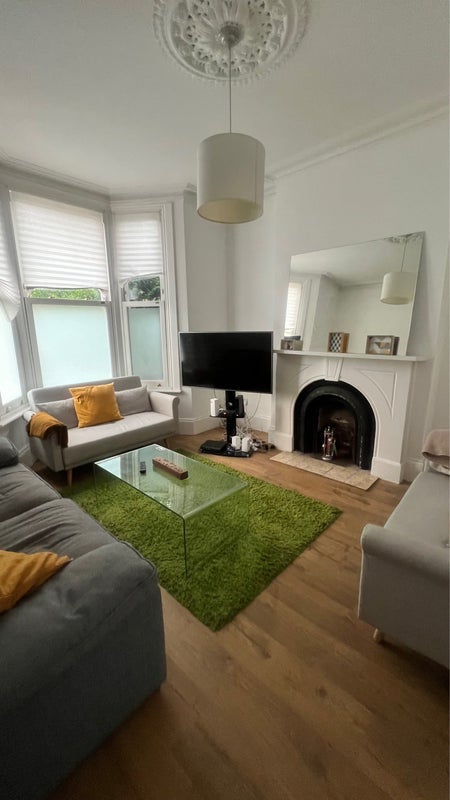 Room Second Avenue in Greater London