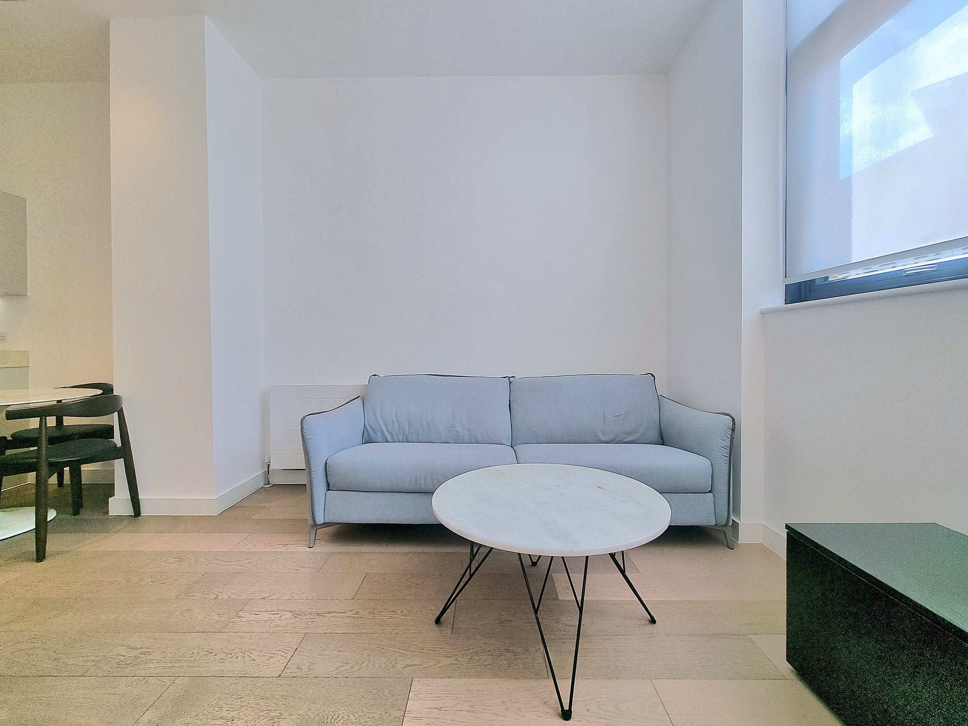 Flat Kingsland Road in Greater London