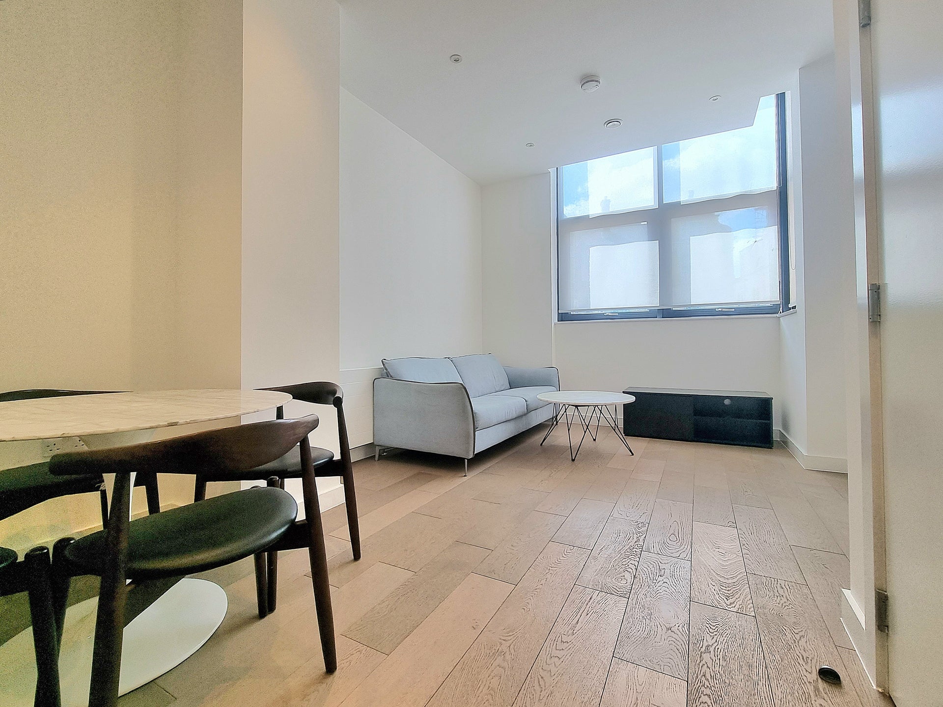 Flat Kingsland Road in Greater London