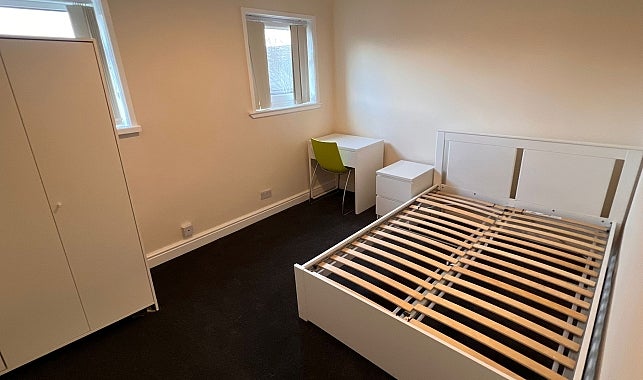 Flat Shoreham Street in Sheffield