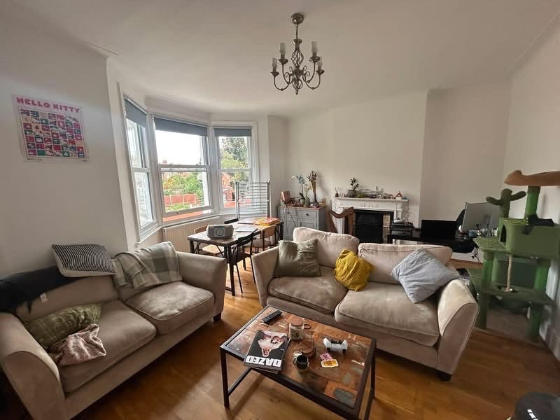 Flat Wanstead Park Avenue in Greater London