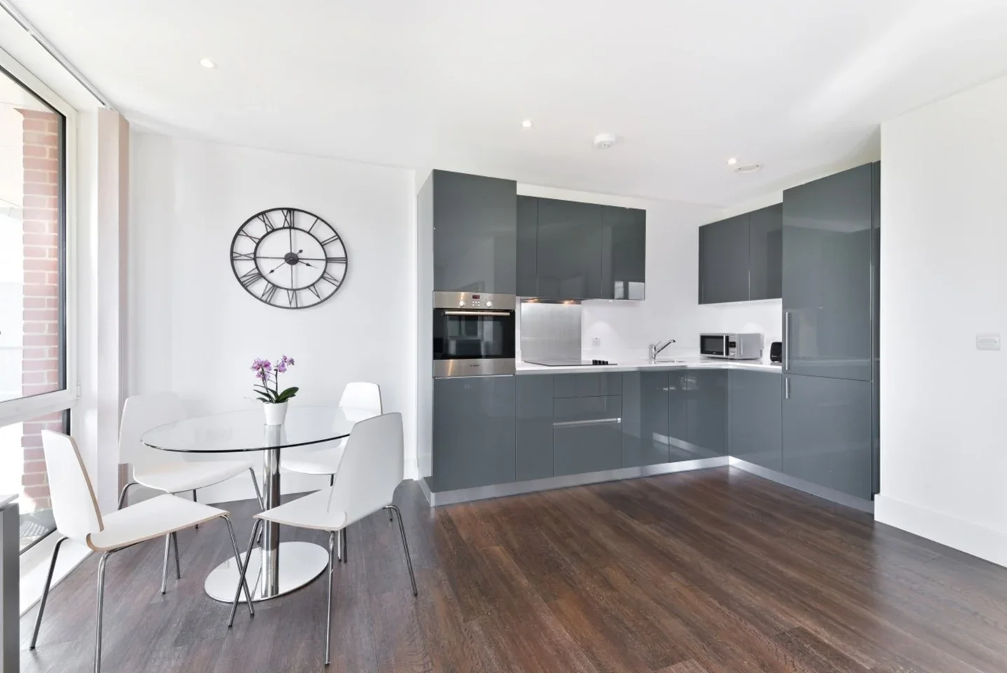 Flat Plumstead Road in Greater London