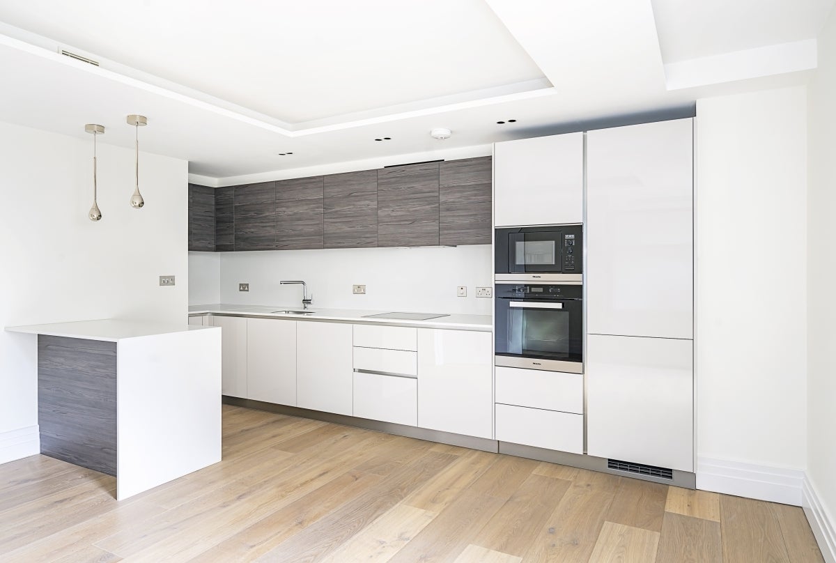 Flat Kensington Gardens Square in City of Westminster