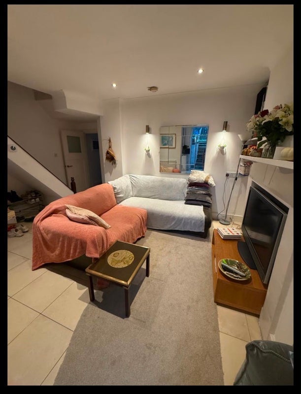 Room Stockwell Road in Greater London