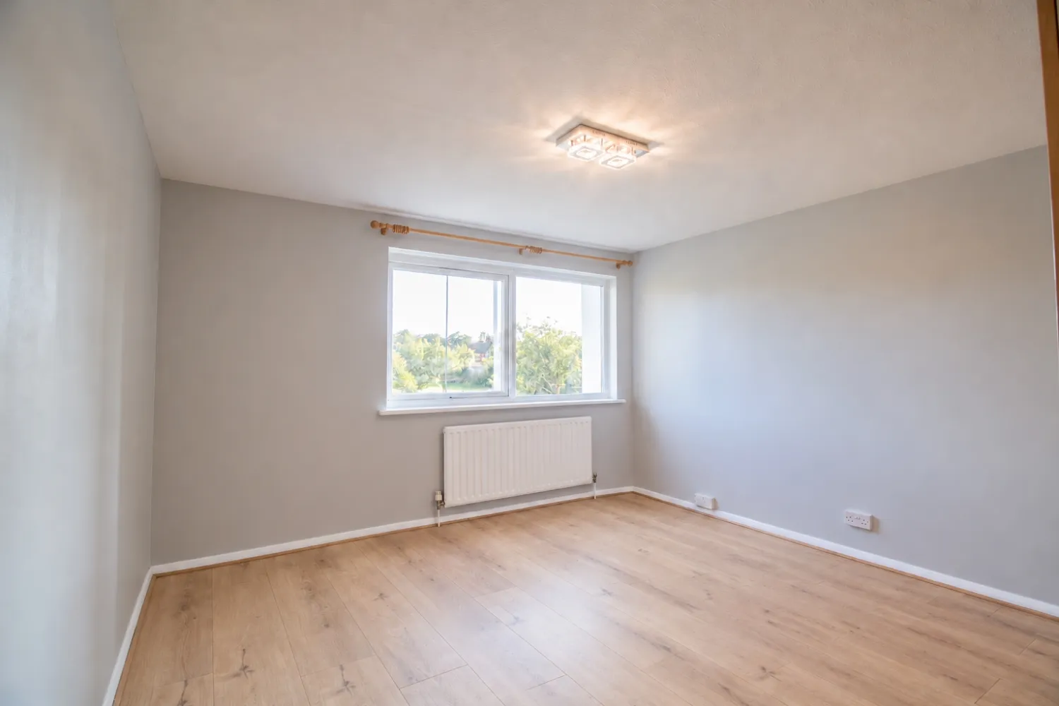 Flat Mintern Close in Greater London