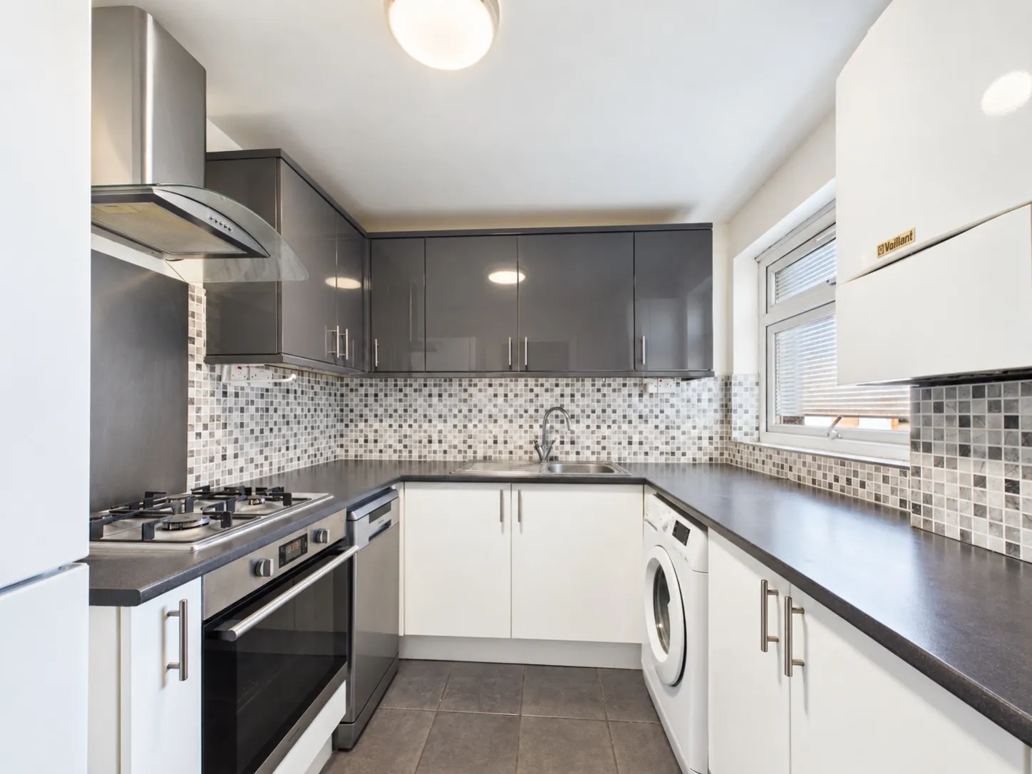 Flat Mintern Close in Greater London