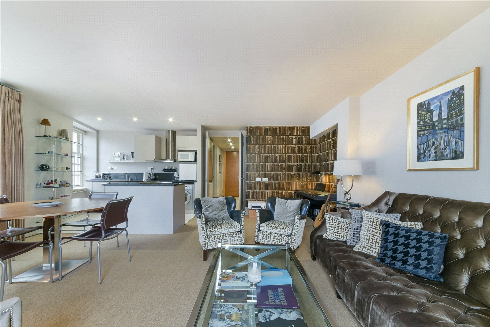 Flat Drury Lane in City of Westminster