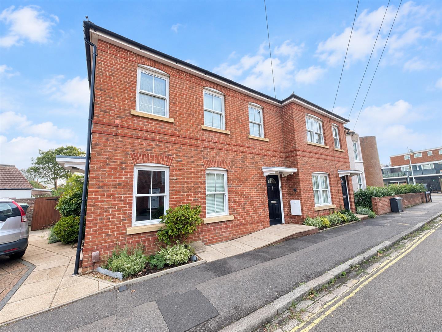 Flat Jamaica Place in Gosport
