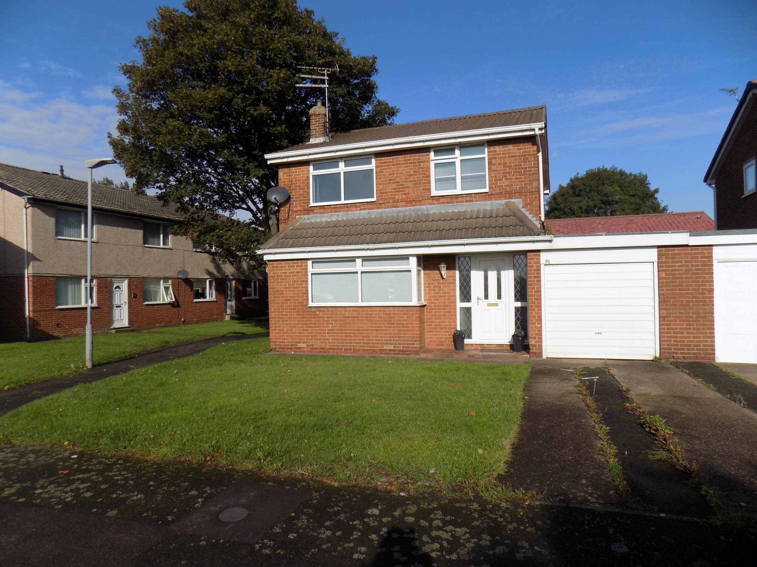 House Solingen Estate in Newsham