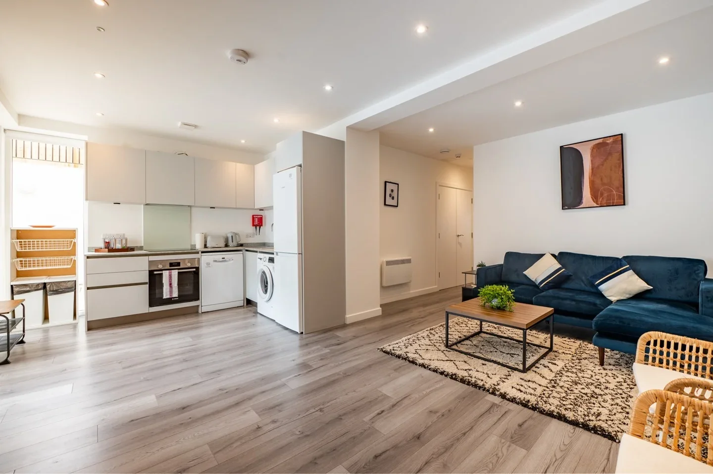Flat Goulton Road in Greater London