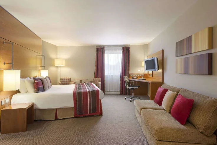 Room Ellice Way in Wrexham