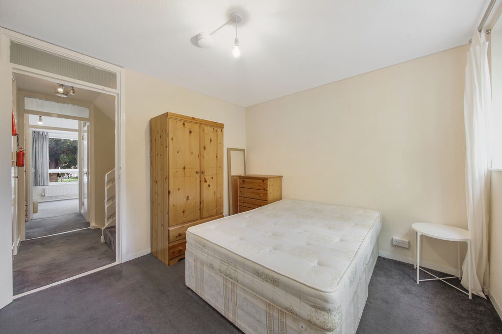 House Goldman Close in Greater London