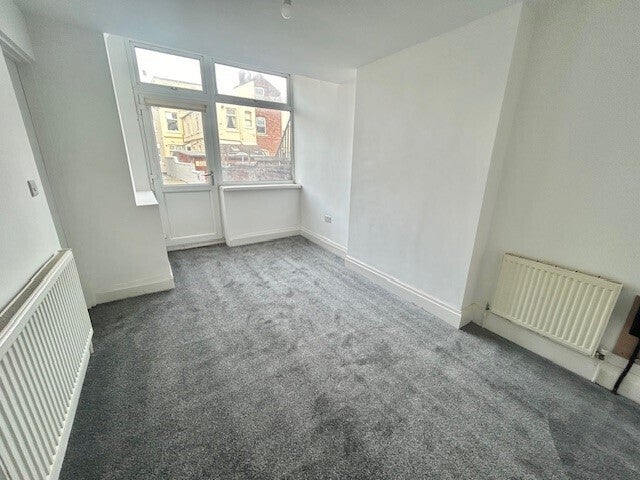 Flat Osborne Road in Blackpool