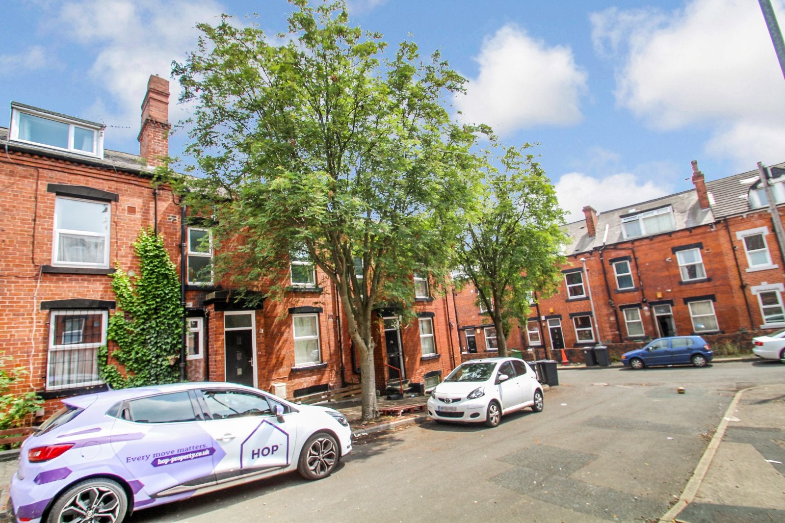 House Quarry Mount Place in Leeds