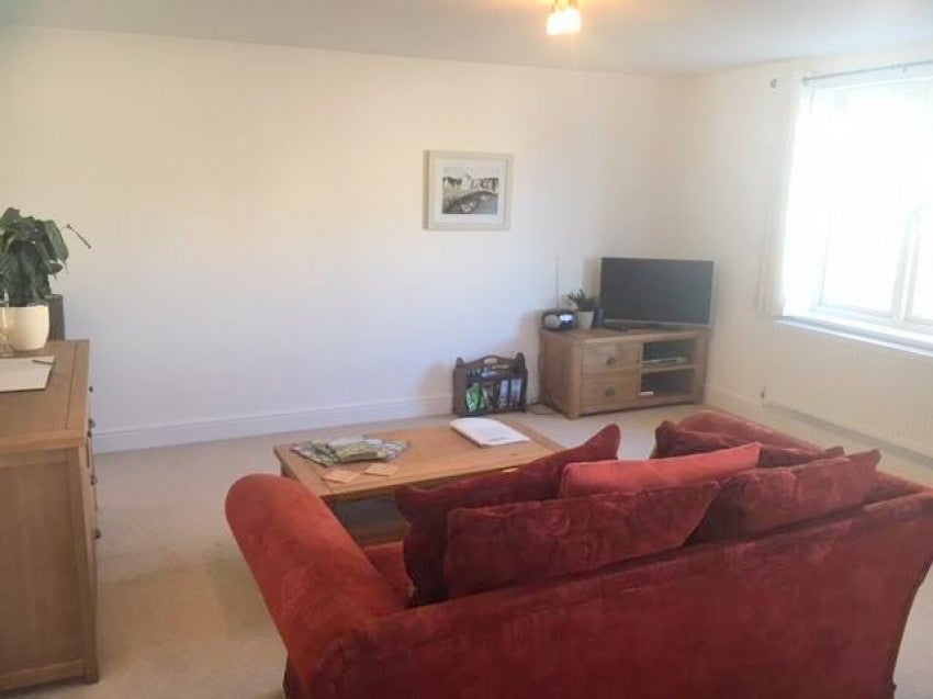 Flat Eastwood Road in Penryn