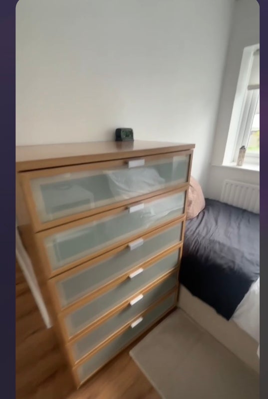 Room Deansway in Leeds
