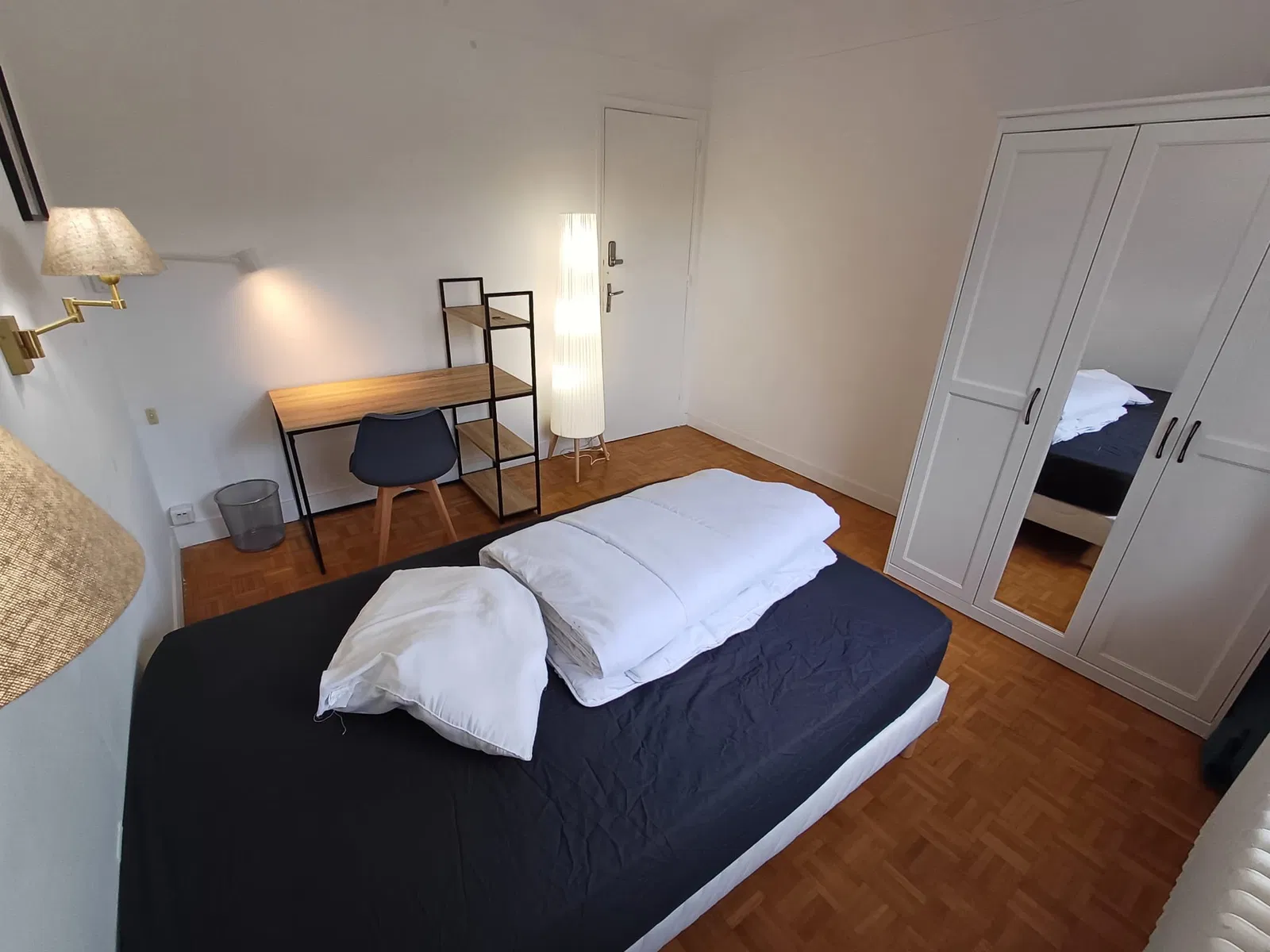 Chambre Rue Parmentier à Saint-Maur-des-Fossés