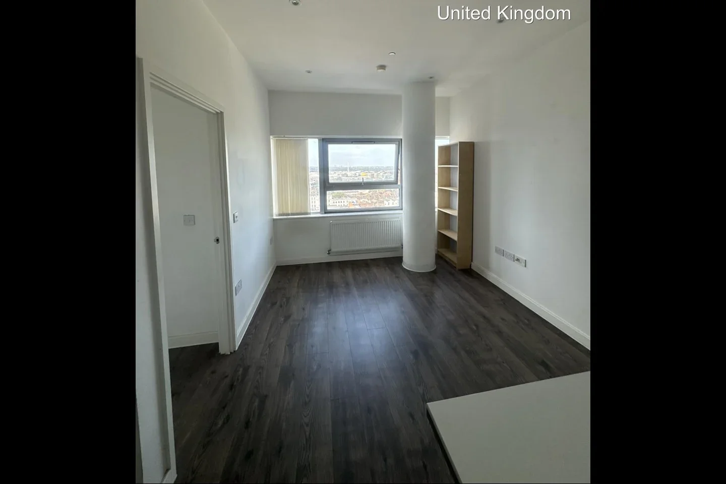 Flat Wellesley Road in Greater London