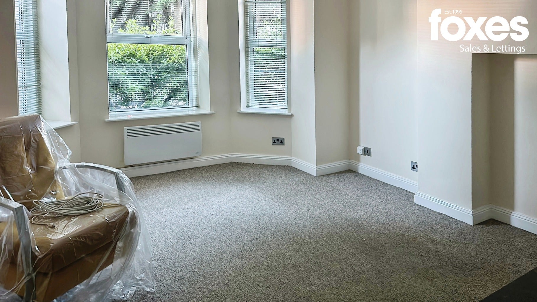 Flat Wootton Gardens in Bournemouth