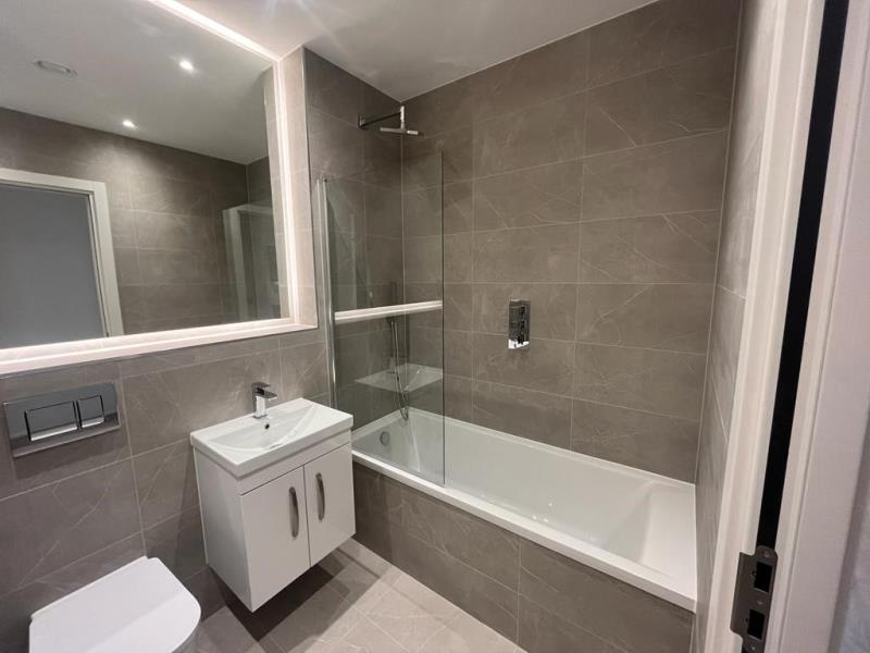 Flat Ladymead in Guildford