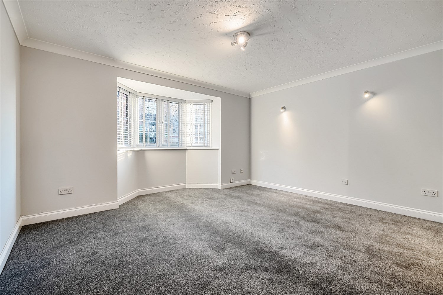 Flat Maltings Place in Reading