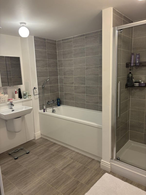 Room Brunswick Road in City of Edinburgh