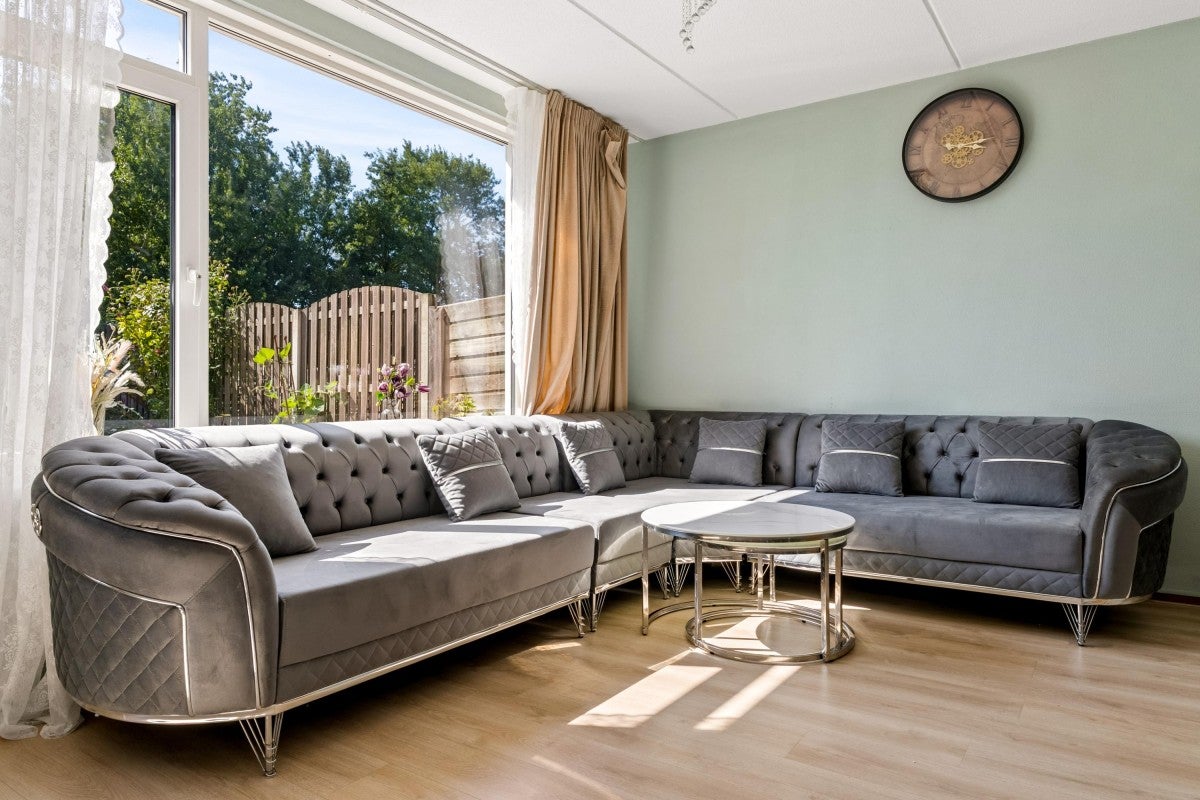 Tussenwoning te koop: Leemwierde 197, Almere